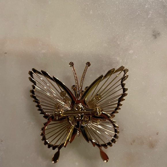 Monet Signed Gold Butterfly Brooch - Picture 6 of 6